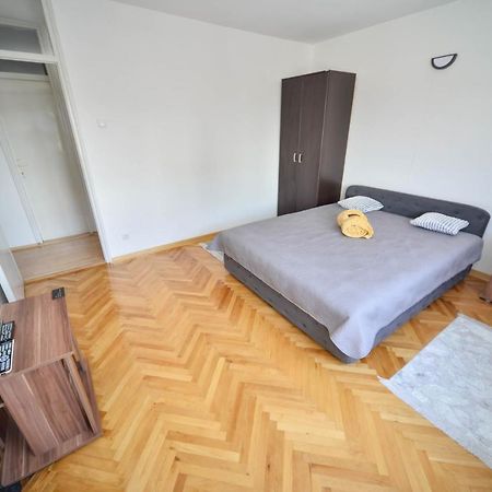 Apartman Centar Lux Pirot Luaran gambar