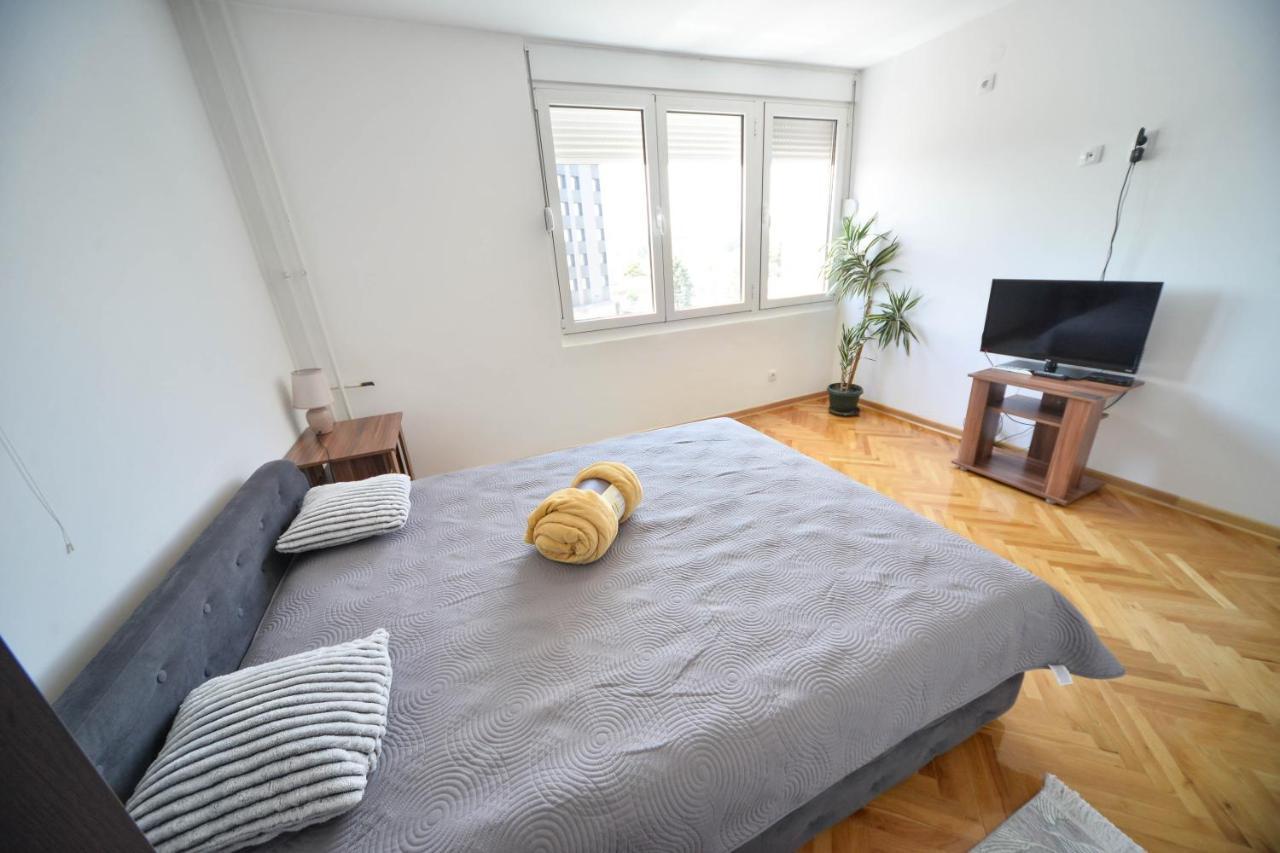 Apartman Centar Lux Pirot Luaran gambar