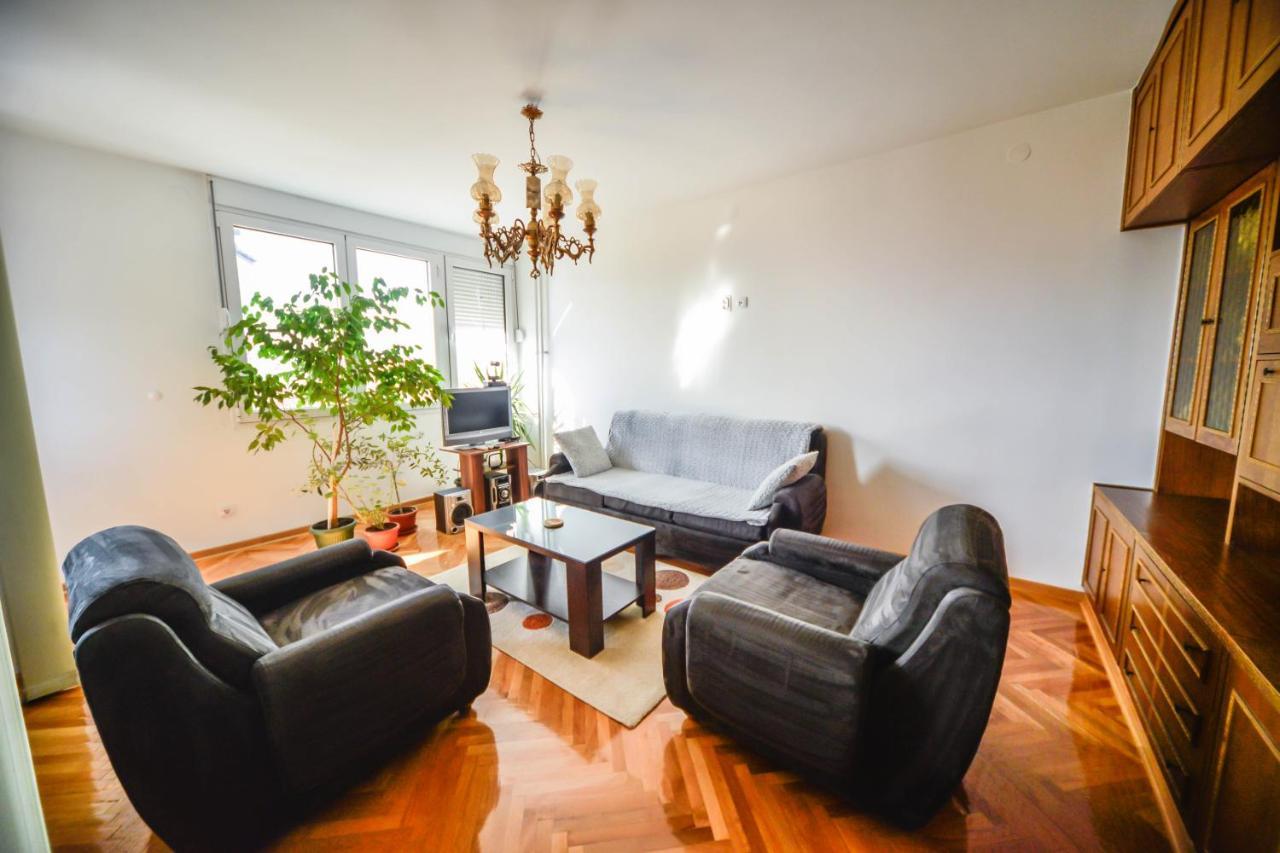Apartman Centar Lux Pirot Luaran gambar