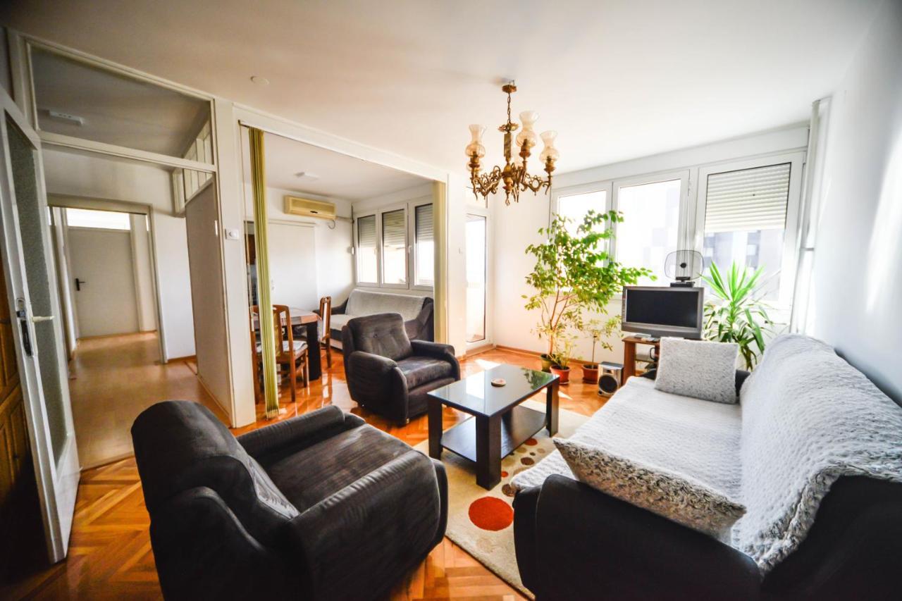 Apartman Centar Lux Pirot Luaran gambar