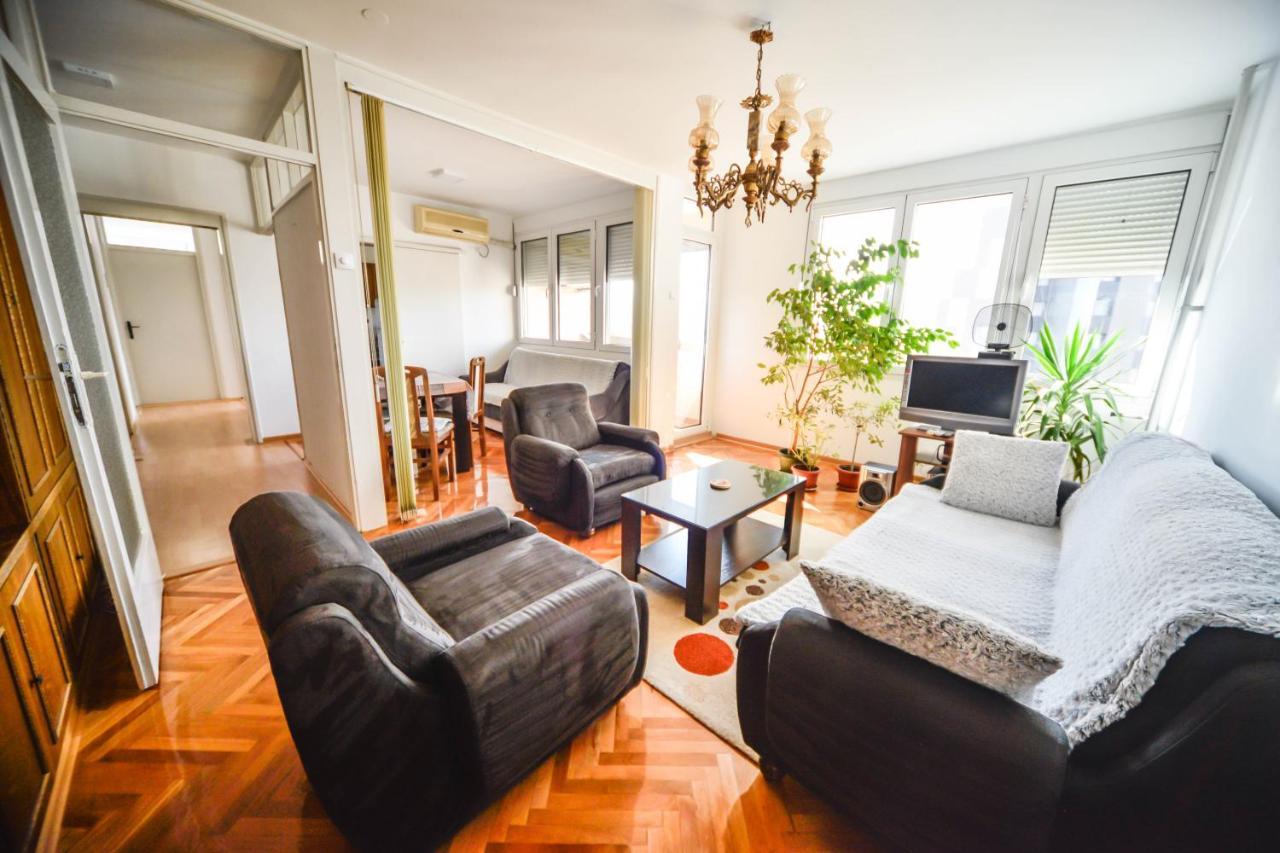 Apartman Centar Lux Pirot Luaran gambar